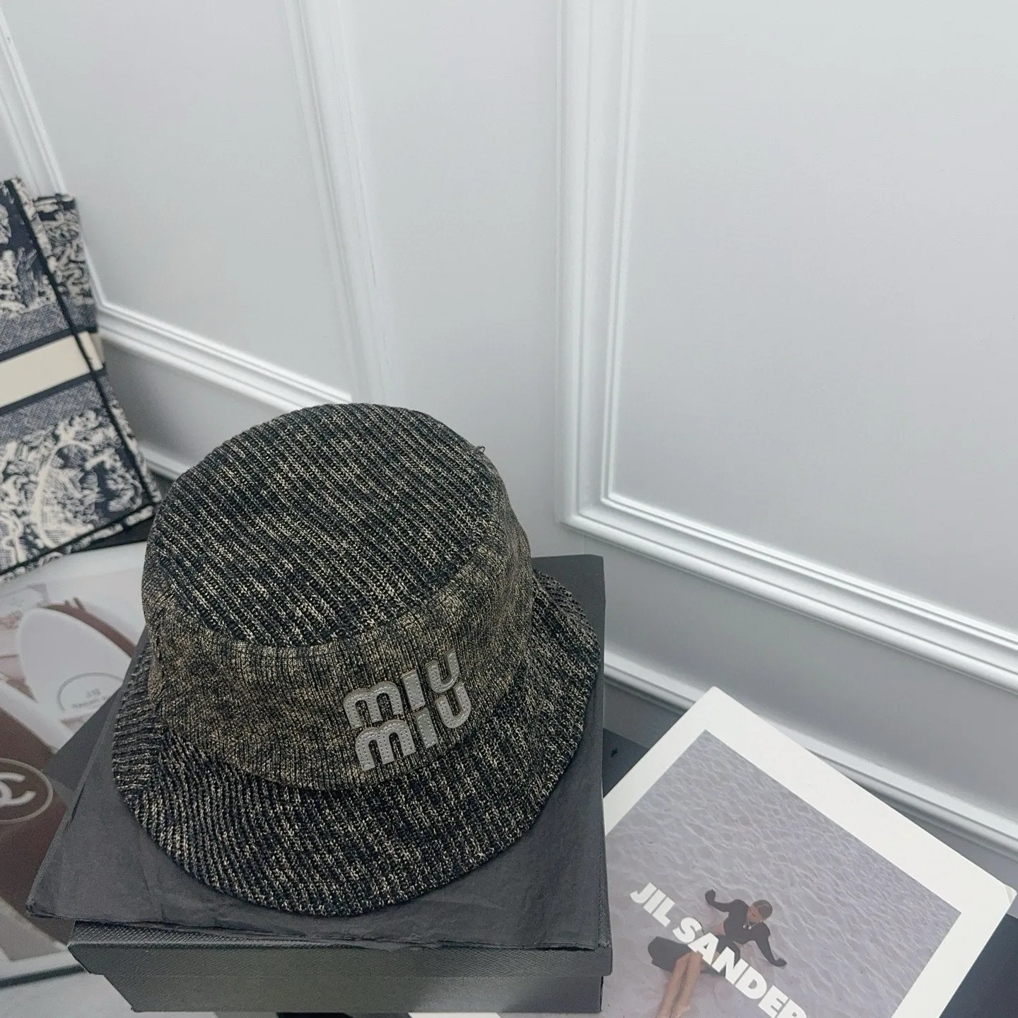 Internet celebrity style Croixin 🖤 Versatile woolen hat, same style for men and women, a must-have for sweet and cool outfits in autumn and winter‼ ️